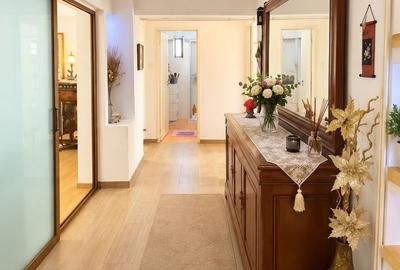 Central apartament spațios transformat din 4 camere - 13