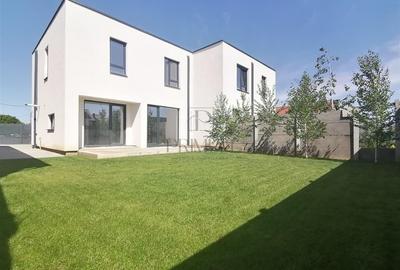 Duplex cu 4 camere în Moșnița Nouă