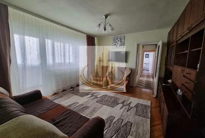 Apartament cu 3 camere semidecomandat, mobilat în Girocului
