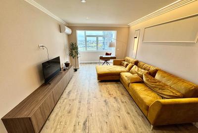 Ap.2 cam decomandat Podu Ros/Piata Nicolina, renovat, amenajat complet! - 3