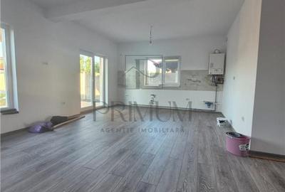 Duplex cu 3 camere în Moșnița Nouă