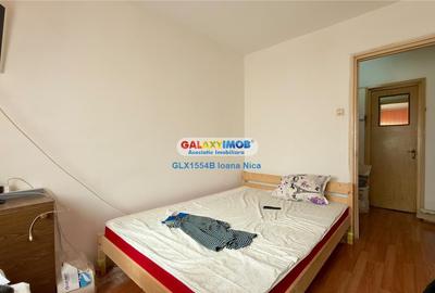 Apartament cu 3 camere decomandat, mobilat în Titan