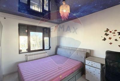 Apartament cu 2 camere decomandat, mobilat în Micro 19