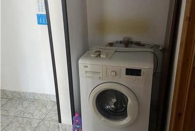 Apartament 3 camere , strada Bucegi - Policlinica 2,   etaj 1 3 , decomandat , i - 17
