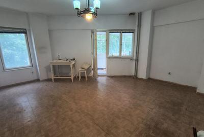 Apartament cu 2 camere decomandat în Tomis II
