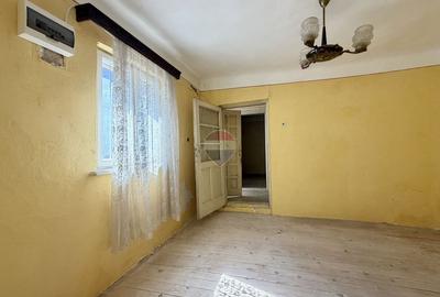 Casă cu teren 251 mp – zona Andronache, Strada Mențiunii - 10