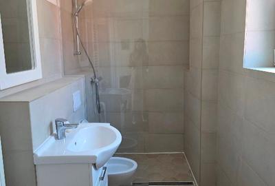 Închiriez apartament 2 camere, terasa, curte comuna, loc de parcare - 3