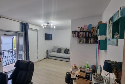 Apartament cu 2 camere decomandat în Cug