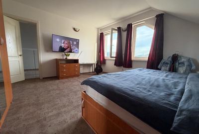 Vand proprietate doua case,  magazie, gazon,  livada, gradina - 1