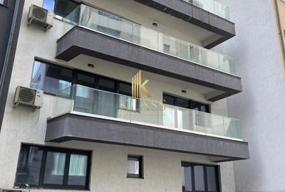 Apartament cu 3 camere decomandat, mobilat în Ștefan cel Mare