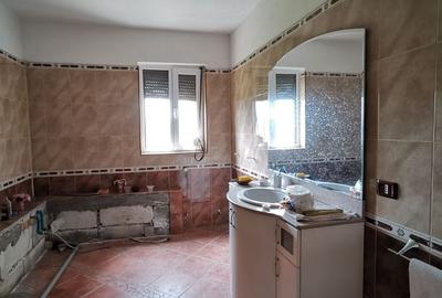 Casa 6 camere  Urechesti-Vrancea constructie 2008 - 7