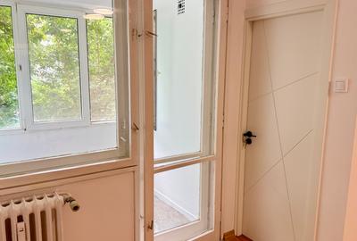 Garsoniera Dristor langa metrou, etaj 2 ! - 16