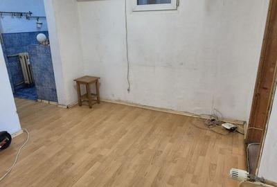 Apartament de vanzare 2 camere la 10 min. de metrou 1 Decembrie 1918 - 1
