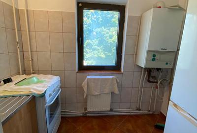 Apartament 2 camere cu centrala la ETAJUL 2, Liceul PTTR - 6