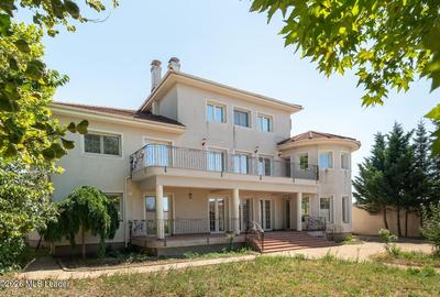 Cernica - Intre Lac si Padure, Vila luxoasa 946 MP, teren 1382 MP - 22