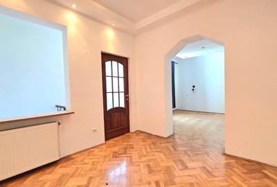 Armeneasca Casa singur curte/ 12 camere/ 325mp / It / Creatie/ - 18