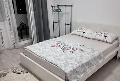 Apartament cu 2 camere semidecomandat, mobilat în Titan