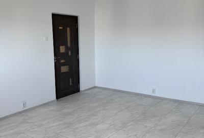 Direct proprietar. Apartament 2 camere, decomandat, zona 13 Septembrie - 4