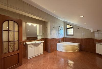 Vila 9 camere cu piscina si teren de 1.000 mp - 33
