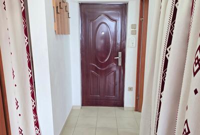 Vand apartament 2 camere in Deva, zona Pacii (Cartea Funciara), etaj 1, dec. - 3
