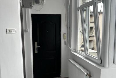 Apartament 2 Camere Piata Romana langa ASE peste strada de metrou - 4
