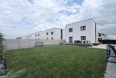 Casa Individuala - 4 camere - 2 bai - 385mp teren - 3