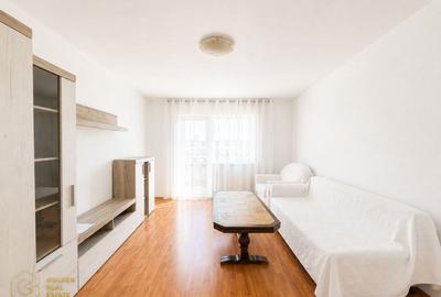 Apartament cu 3 camere decomandat, mobilat în Aradul Nou