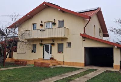 Casă cu 5 camere în Valea Lupului