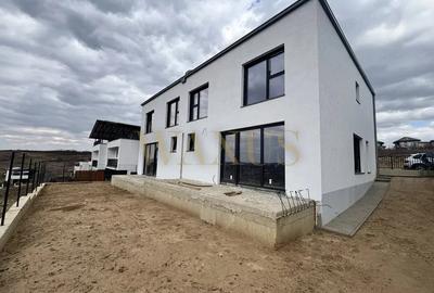 Duplex cu 4 camere în Borhanci