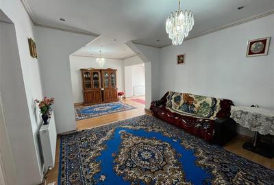 Caransebes, Casa la Curte, Zona Spitalului - 5