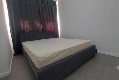 STUDIO DUBLU CU CURTE PROPRIE + PARCARE | recent renovat, metrou 12 minute - 2
