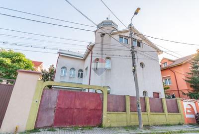 Vila 336 mp 7 camere - locuință, grădiniță, clinică - Drumul Taberei - 48