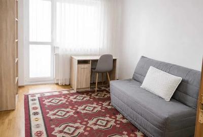 Apartament 3 camere bloc anii 80 P Lahovari-P Romana metrou 3' - 3