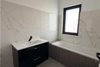 Duplex locatie excelenta - asfalt - 3 bai - doua balcoane - 9