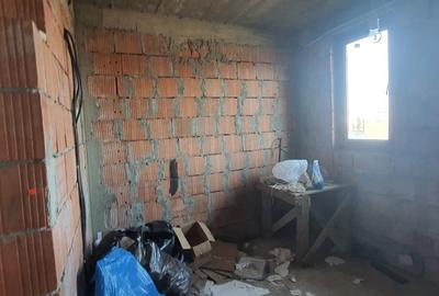 Casa cu teren , Com. Berceni - 8