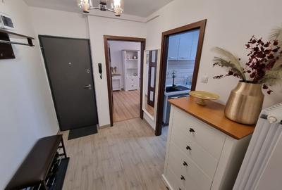 Apartament cu 3 camere decomandat în Crângași