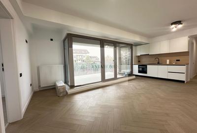 Apartament cu 3 camere semidecomandat, mobilat în Borhanci