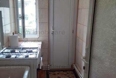 3 camere, etaj 1, MOBILAT SI UTILAT, zona Viziru 1 - 5