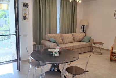 Apartament cu 2 camere decomandat în Titan
