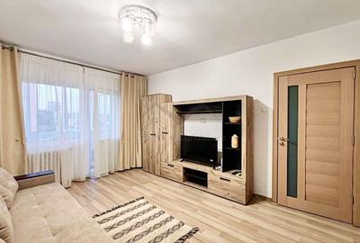 Apartament cu 2 camere decomandat în Podu Roș