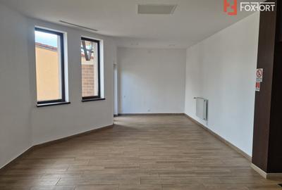 Spatiu comercial cu 16 incaperi - zona Mehala - 5