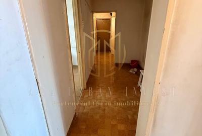 Mega Mal Pantelimon vand 3 camere 76 mp 137000eur - 9