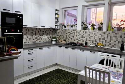 Apartament cu 2 camere și balcon cu vedere port Bd Ferdinand - 5