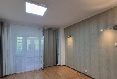 Decebal, stradal NEMOBILAT. pretabil birouri. - 2