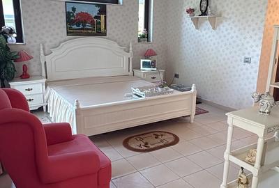 Sanctuarul luminii de la Snagov: Rafinament, natură și design interior de autor - 28