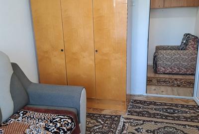 Apartament cu  2 camere decomandat, etajul 2/10, zona Mircea cel Batran - 2