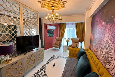 Apartament cu 2 camere semidecomandat, mobilat în Nord