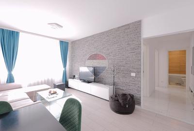 Apartament cu 2 camere decomandat în Central