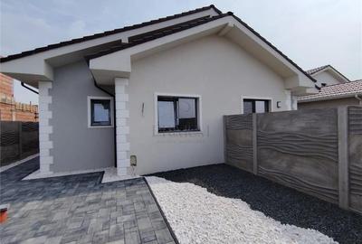 Duplex cu 3 camere în Moșnița Nouă