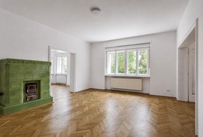 Vilă impunătoare, renovată | Sibiu | 12 camere | 600 mp teren - 9